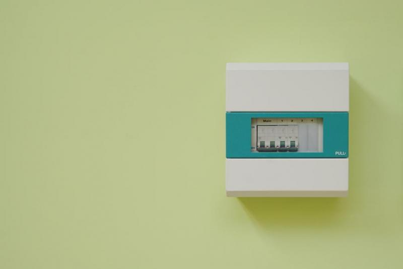 Faire appel &agrave; un &eacute;lectricien : conseils pour un choix &eacute;clair&eacute;