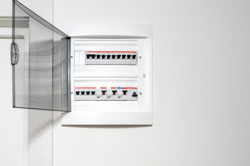 R&eacute;novation &eacute;lectrique : les &eacute;tapes cl&eacute;s pour r&eacute;ussir vos travaux